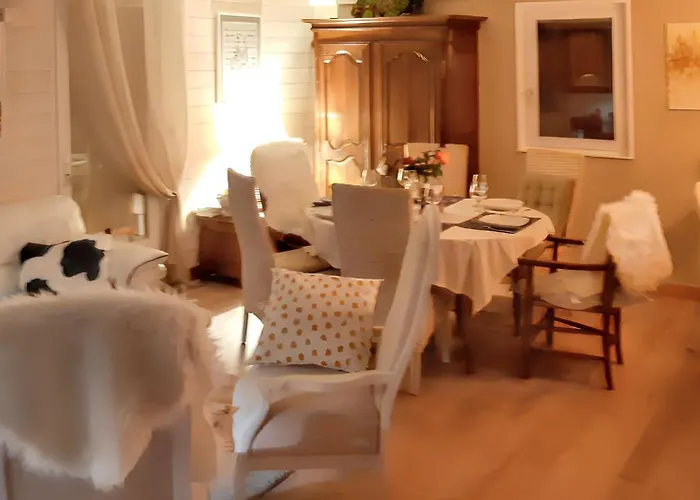 Maison Charmante A Avec Jardin Clos