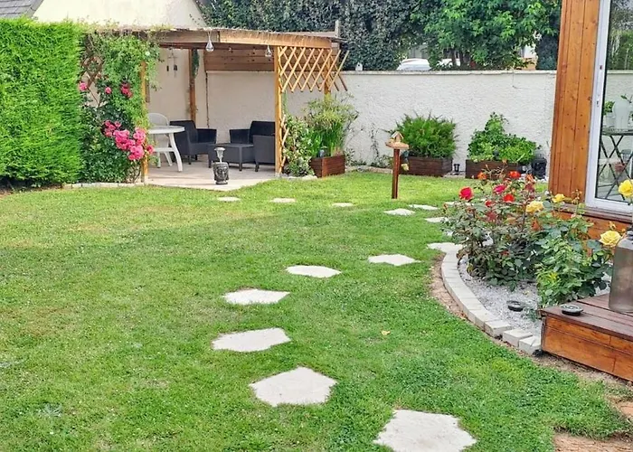 Maison Charmante A Avec Jardin Clos בית נופש *