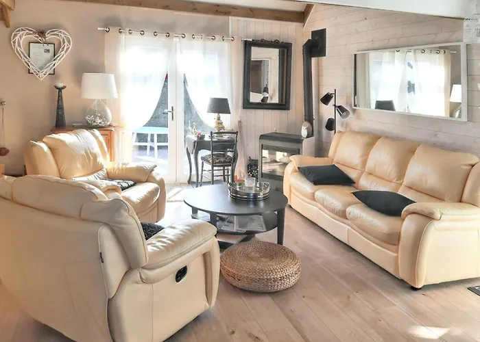 בית נופש Maison Charmante A Avec Jardin Clos *